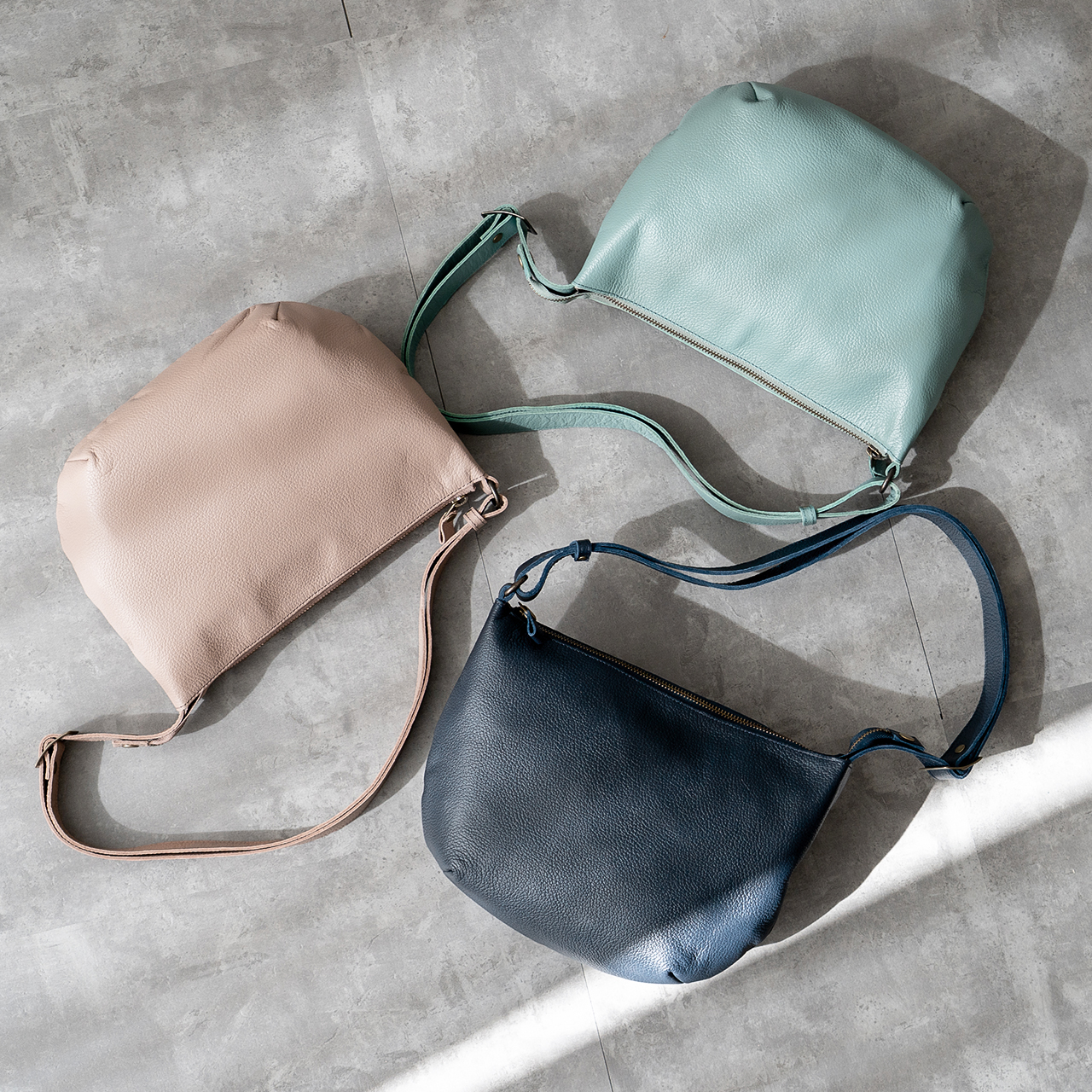 Jamaleショルダーバッグ撥水加工 Jamale]牛革レザーショルダーバッグ撥水加工日本製（ショルダー