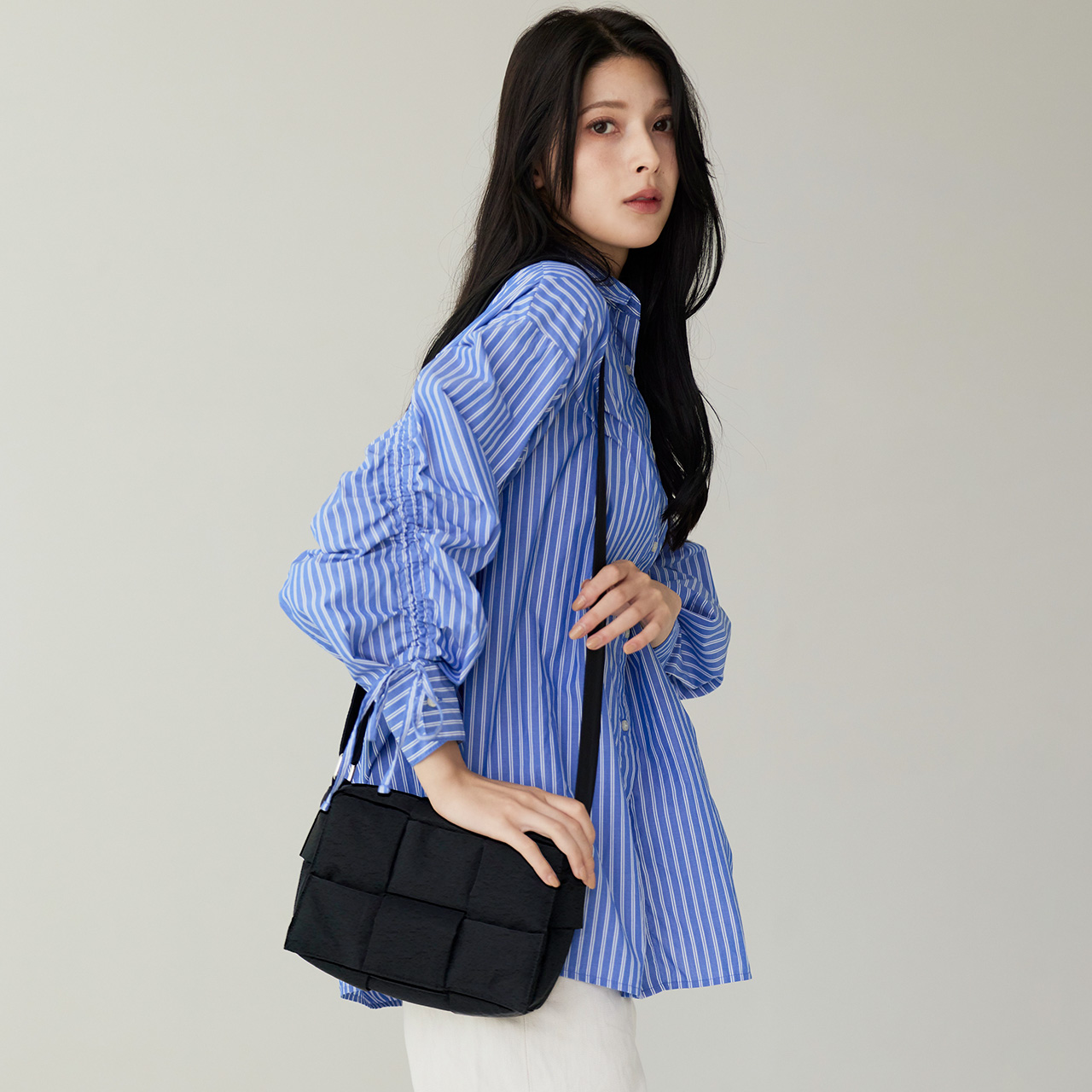 Mia Borsa（ミアボルサ） ナイロンメッシュ ミニショルダーバッグ