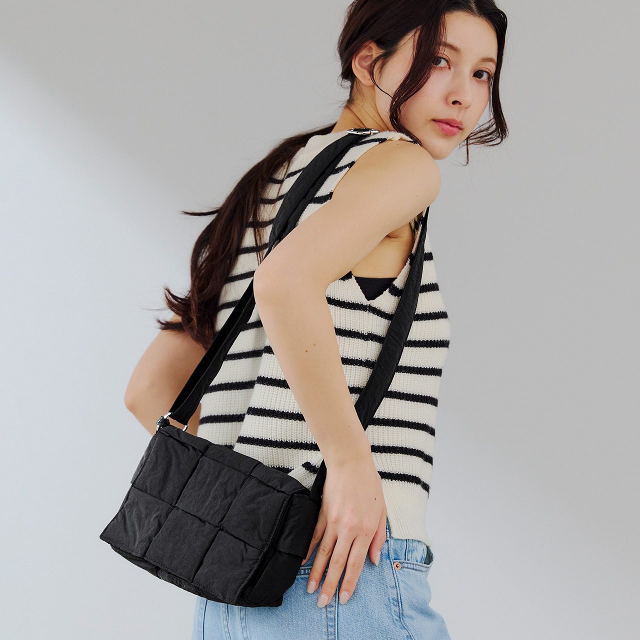 Mia Borsa（ミアボルサ） ナイロンメッシュ ミニショルダーバッグ