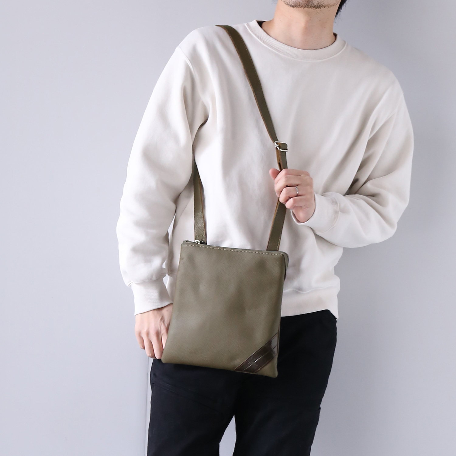 Jamale（ジャマレ） ショルダーバッグ メンズ 牛革＆クロコダイル 日本 