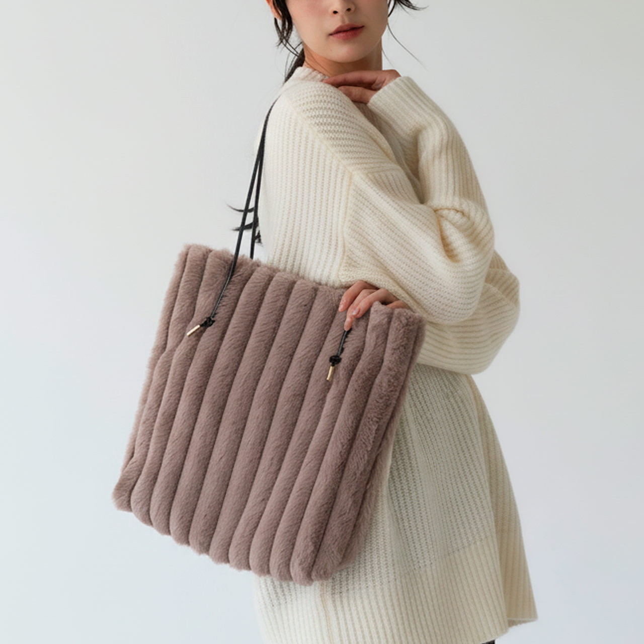 russet エコファーバッグ 白 ベージュ 新品 russet 2way エコファー 
