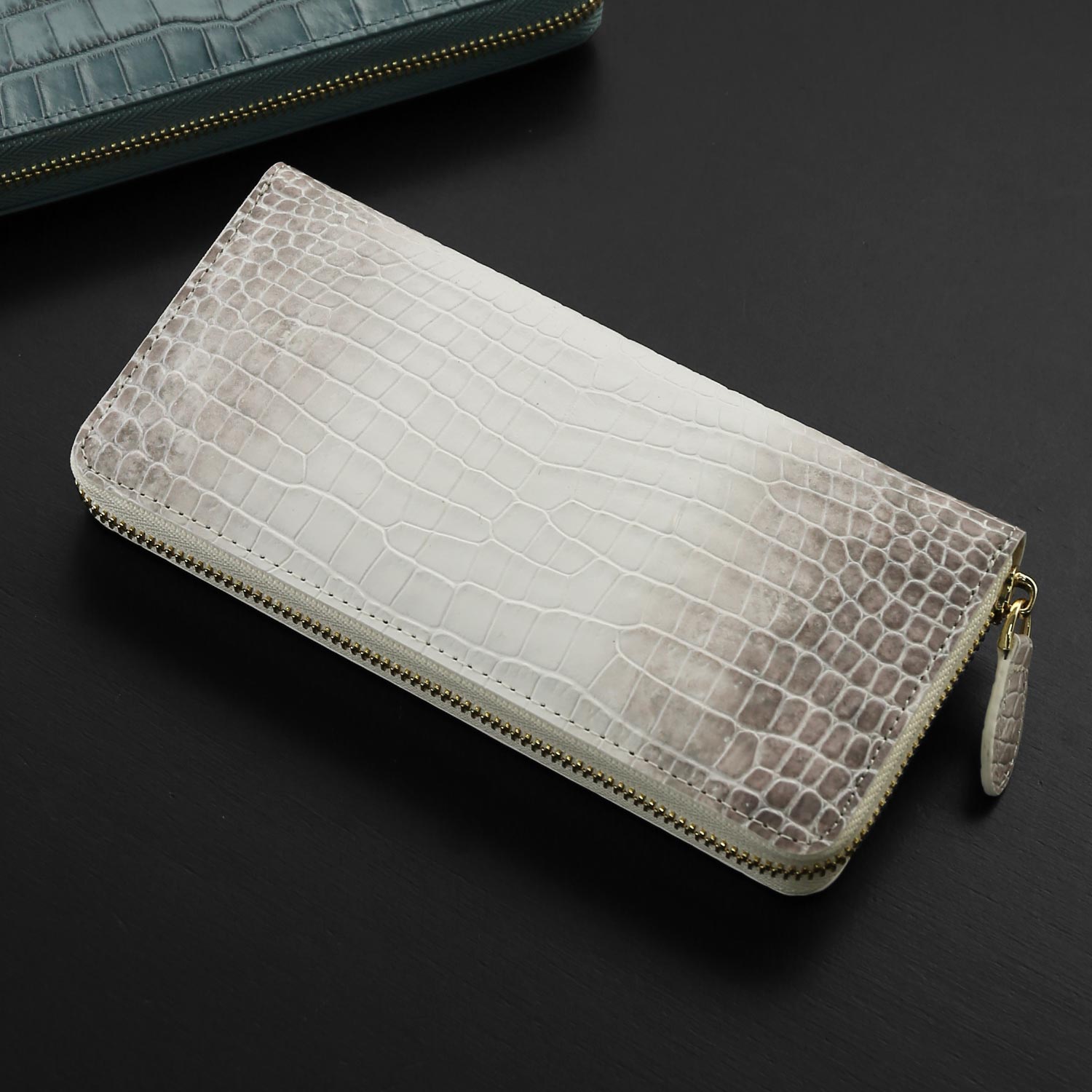 【未使用】RODANIA 折り財布　クロコ型押し　ラウンドジップ　ミニ　ヒマラヤ RODANIA（ロダニア） クロコダイル ワニ革 二つ折り財布 RDOC10160