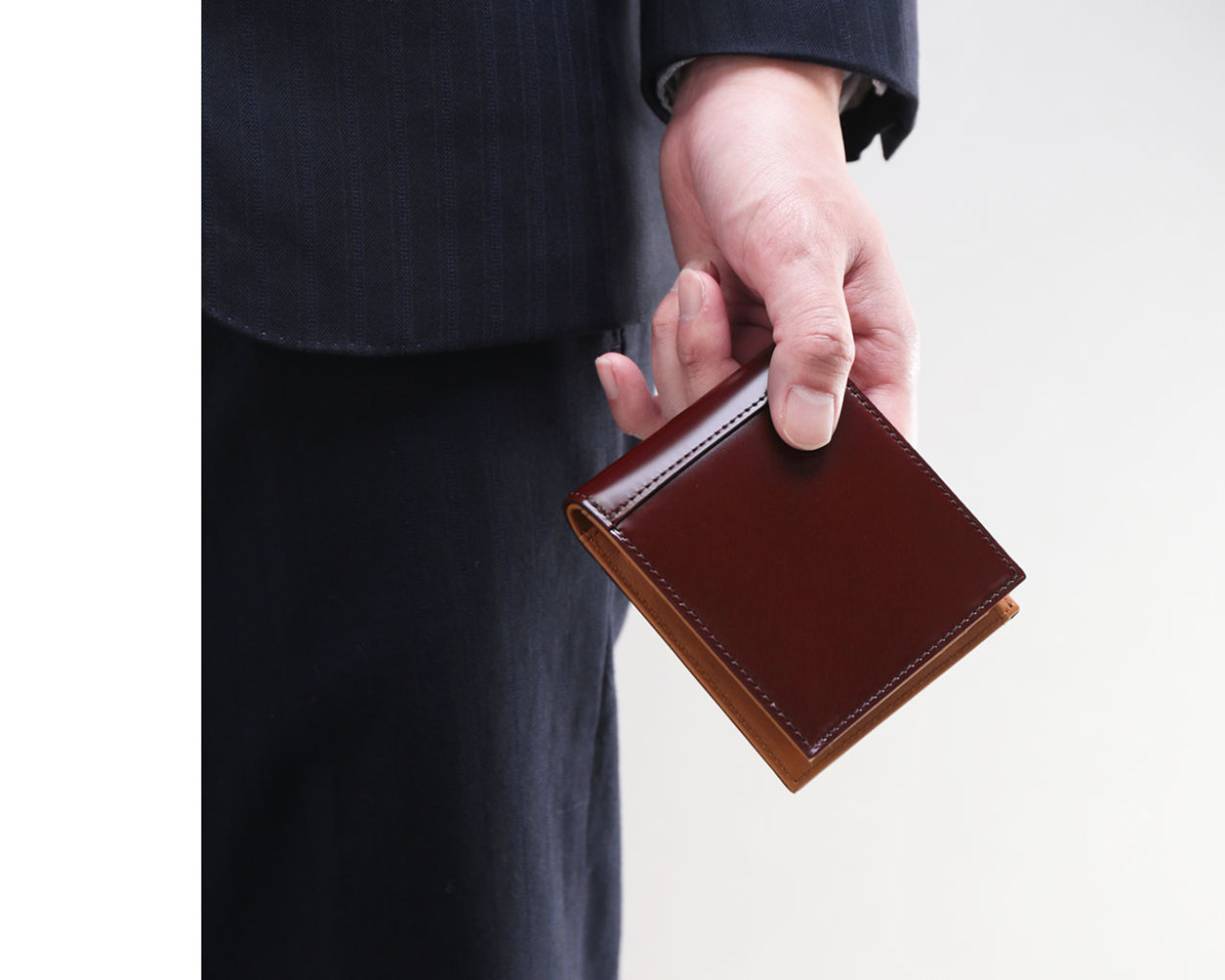 PRAIRIE 1957 PRAIRIE コードバン 二つ 折り財布 レディース 本革 日本