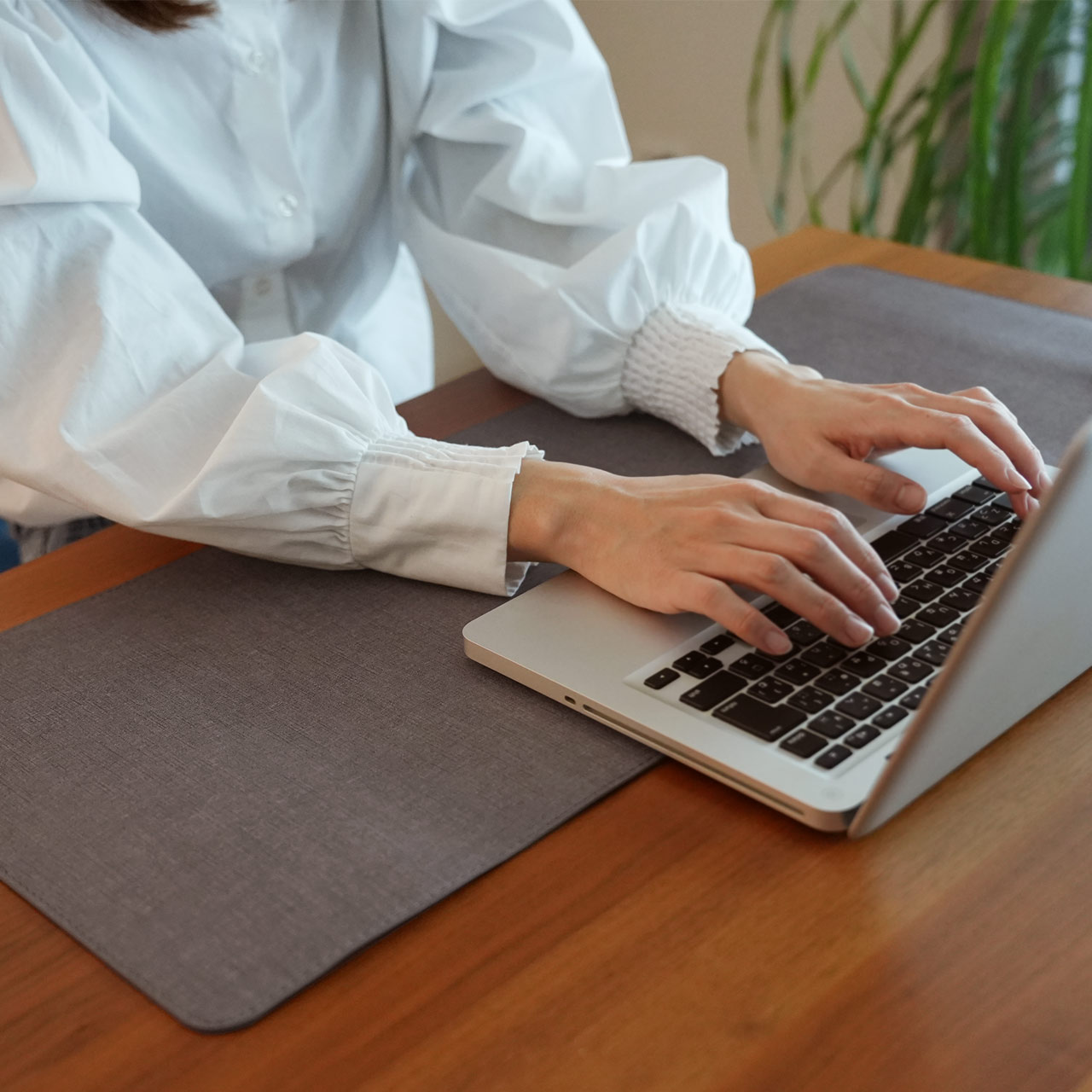 sankyo shokai（三京商会） デスクマットヒーター プレミアムタイプ