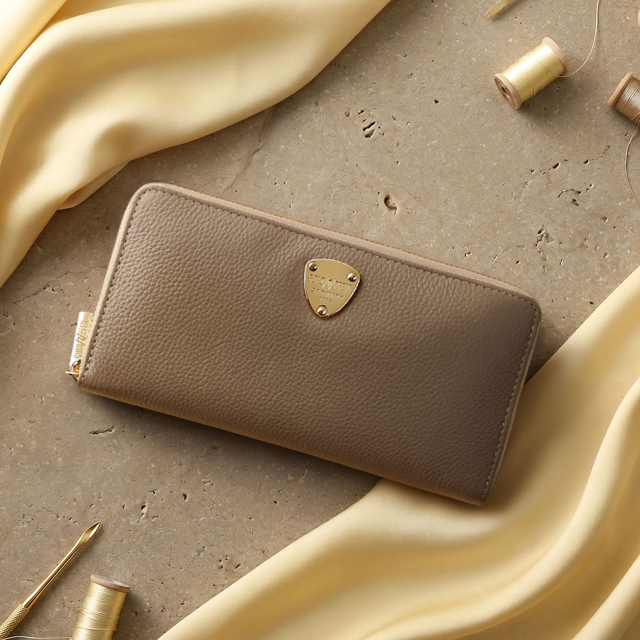 GOLD PFEIL（ゴールドファイル） 長財布 レディース ブランド 本革