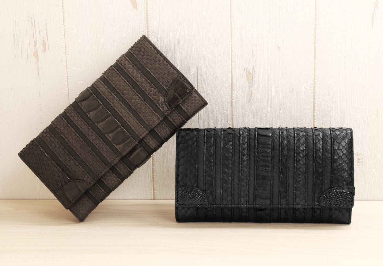 sankyo shokai（三京商会） ダイヤモンドパイソン 長財布 ストライプ