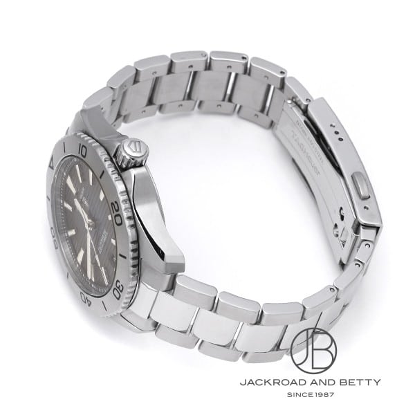 TAG HEUER タグホイヤー WBP2111.BA0627 アクアレーサー プロフェショナル 未使用 腕時計 SS SS メンズ [中古] TAG HEUER（タグ・ホイヤー） アクアレーサー プロフェッショナル 200