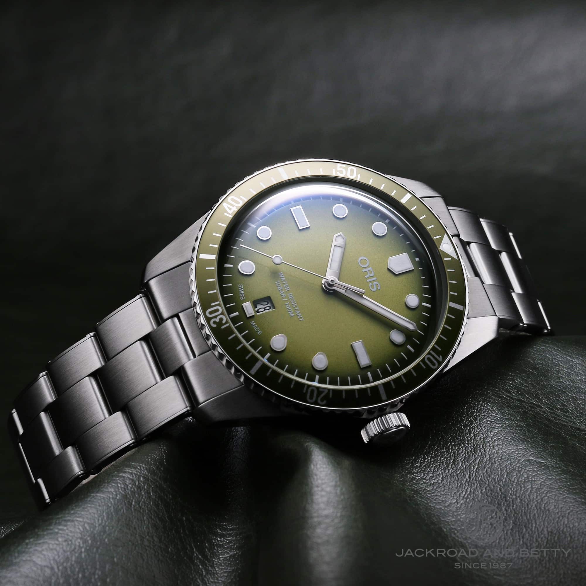 ORIS（オリス） ダイバーズ 65 デイト 733 7707 4057-07 8 20 18 新品