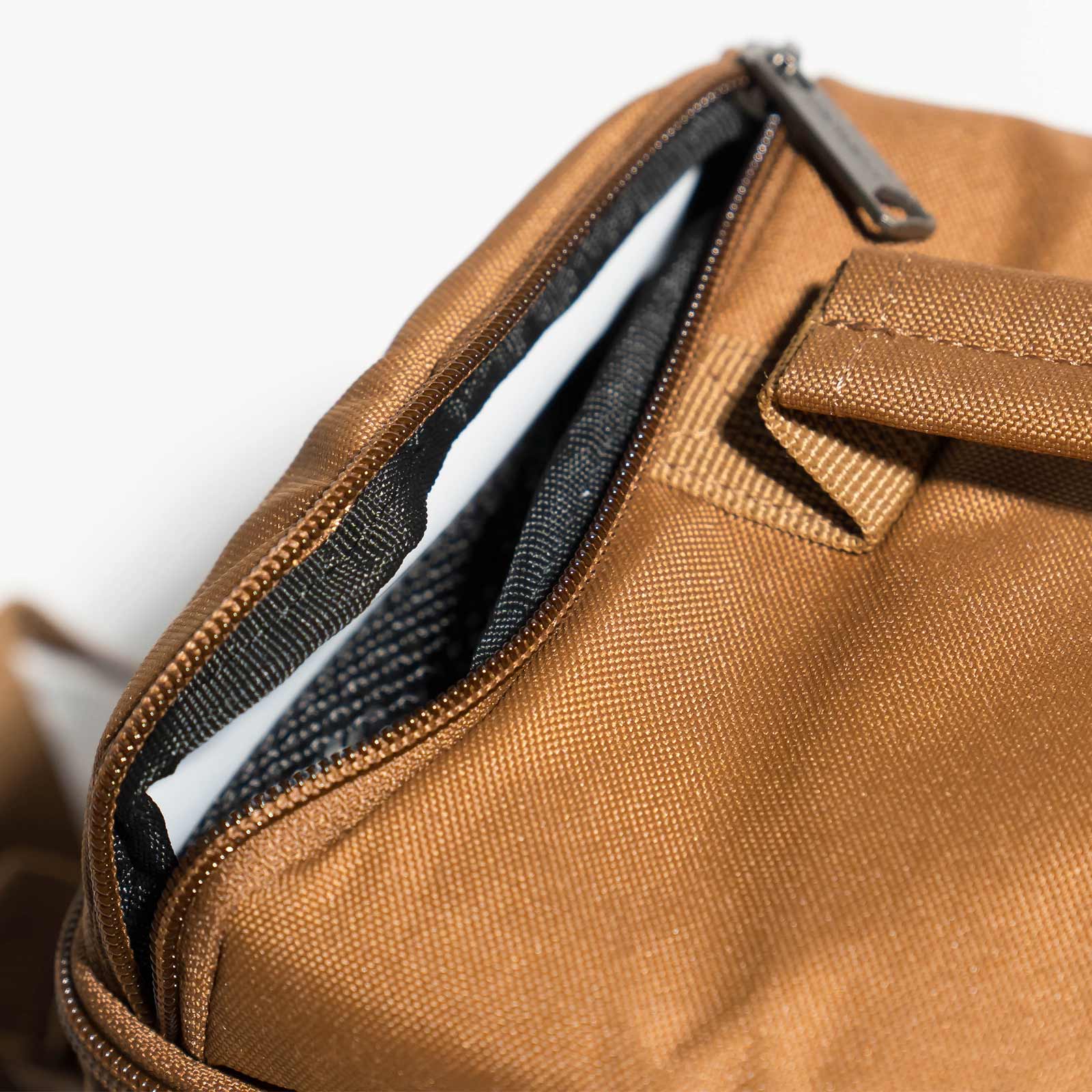 Carhartt（カーハート） インサレーテッド 12缶 2コンパートメント