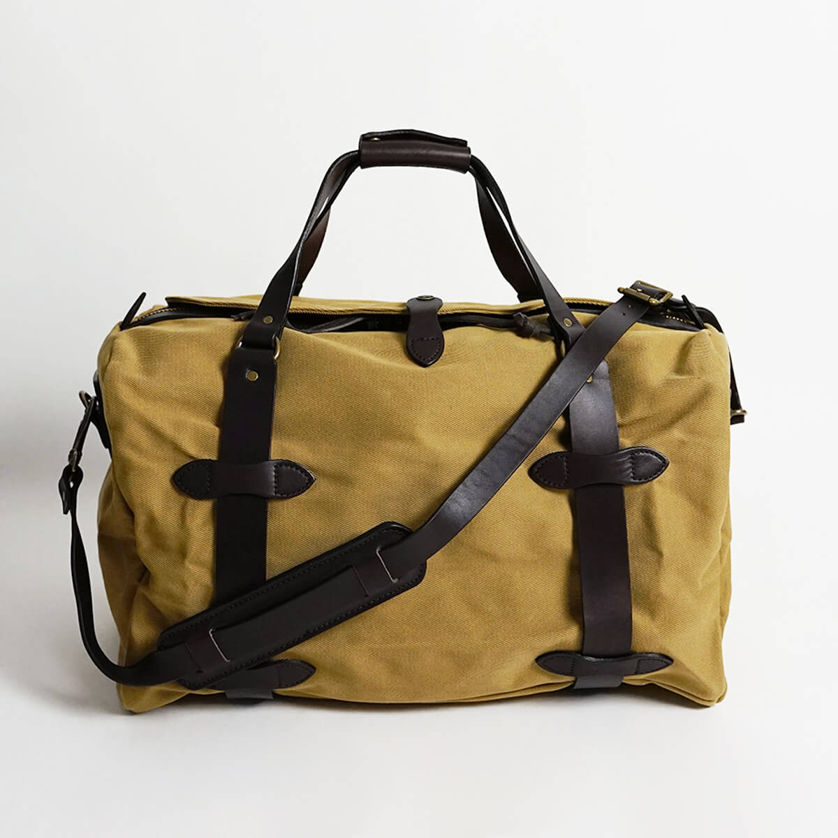 フィルソン FILSON ミディアム キャンバス ダッフルバッグ ｜ MEDIUM DUFFLE メンズ アメリカ製 米国製 MADE IN USA  ヘビーオンス 本革 アウトドア ボストンバ