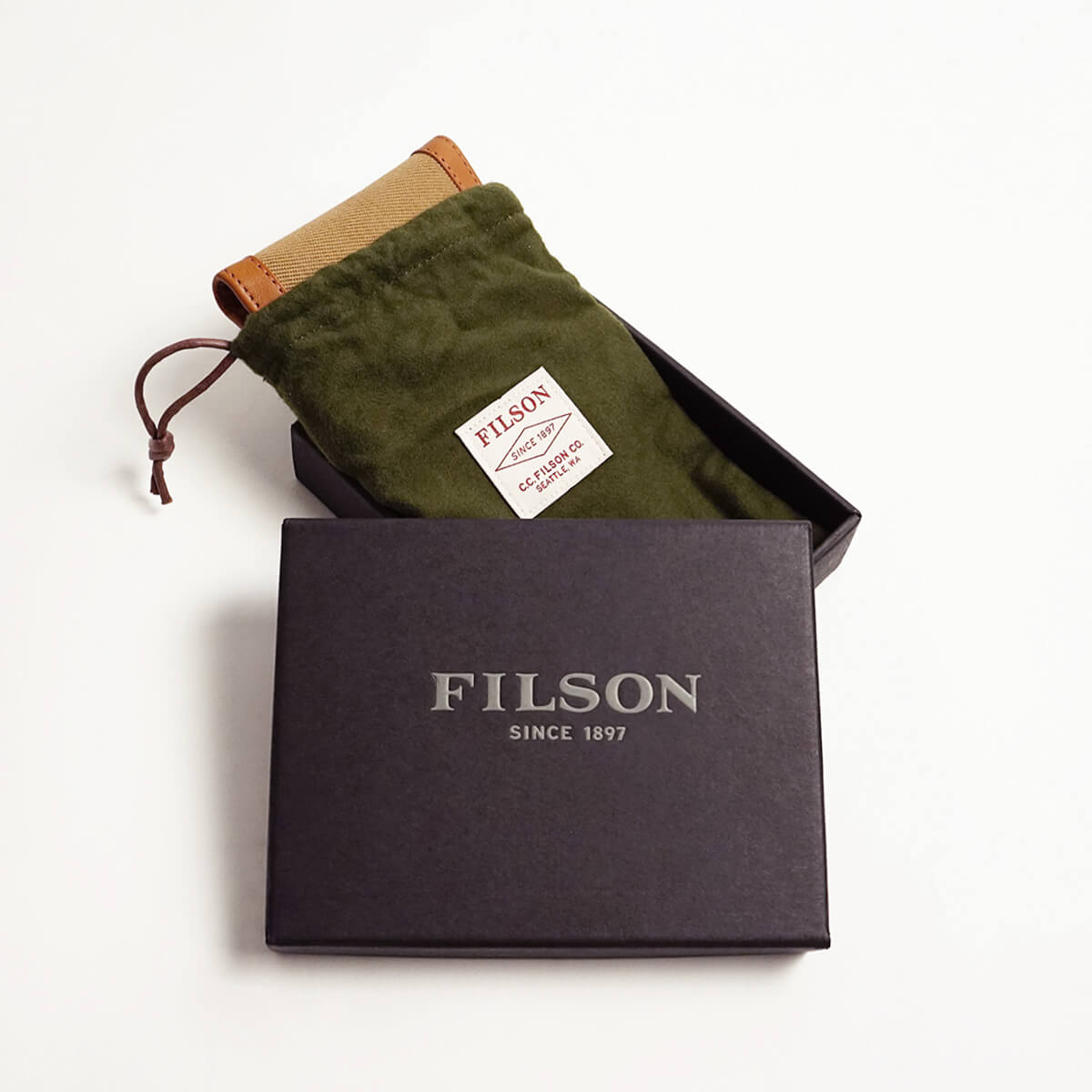 フィルソン FILSON パッカーウォレット 20187880 メンズ 財布 二つ折り レザー ツイル アメリカ製 米国製