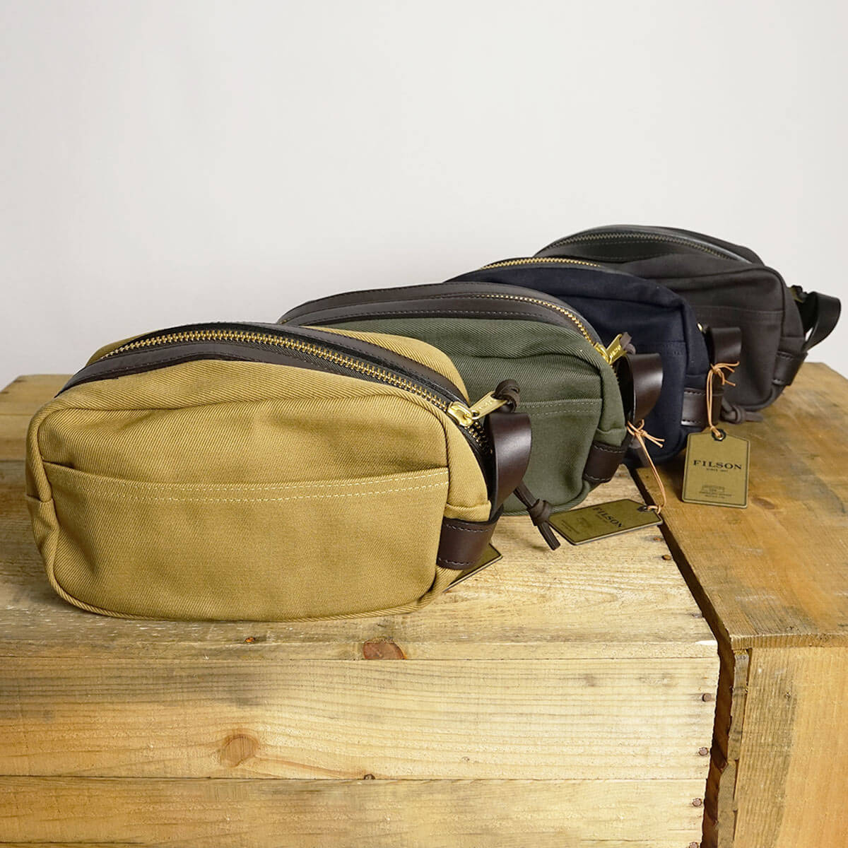 フィルソン FILSON トラベル キット アメリカ製 米国製 TRAVEL KIT ポーチ : filon-traelkit-17 :  Jalana(ジャラーナ) - 通販 - Yahoo!ショッピング