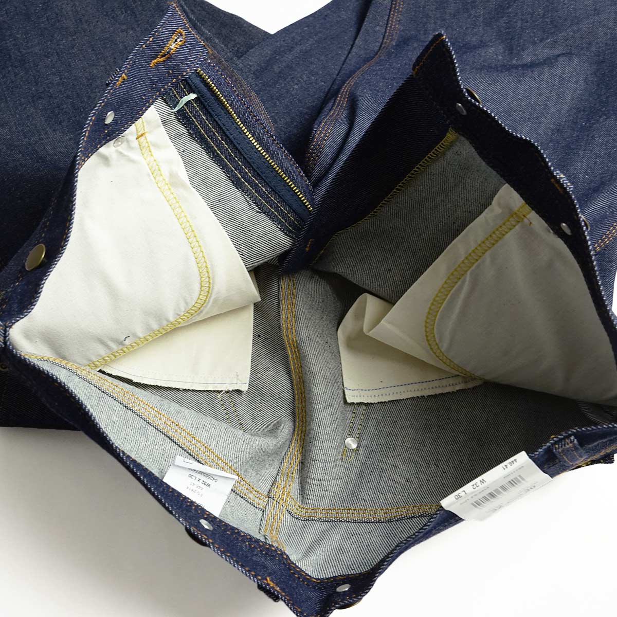 ♤新品未使用♤デニムダンガリー/ワッペン　ペンキ汚しパンツ／160センチ DENIM DUNGAREE（デニムダンガリー）の「DENIM DUNGAREE/デニム