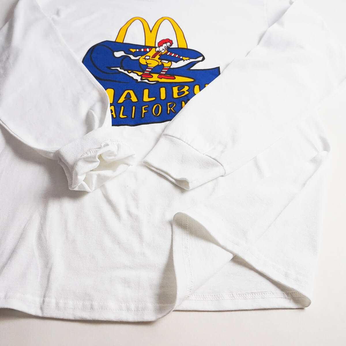 マクドナルド 長袖 Tシャツ 波乗りドナルド マリブ店限定 ホワイトメンズ レディース S-XXXL McDonald’s ロンT 海外買い付け商品 | ブランド登録なし | 08
