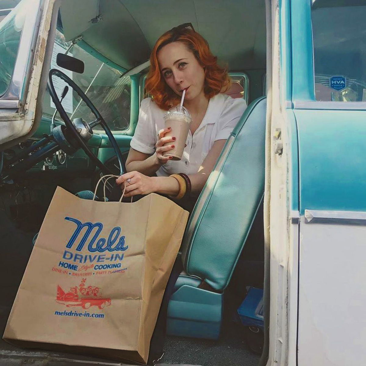 メルズドライブイン Mel's DRIVE-IN 別注 半袖 ペーパーバッグTシャツ