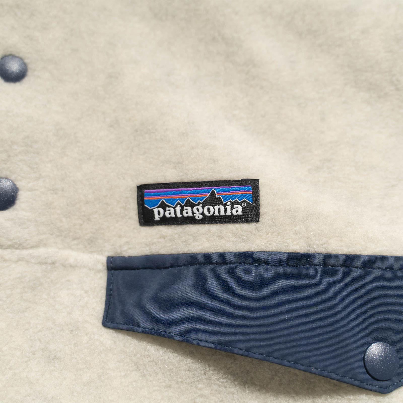 patagonia パタゴニア ライトウエイト シンチラ スナップT プル