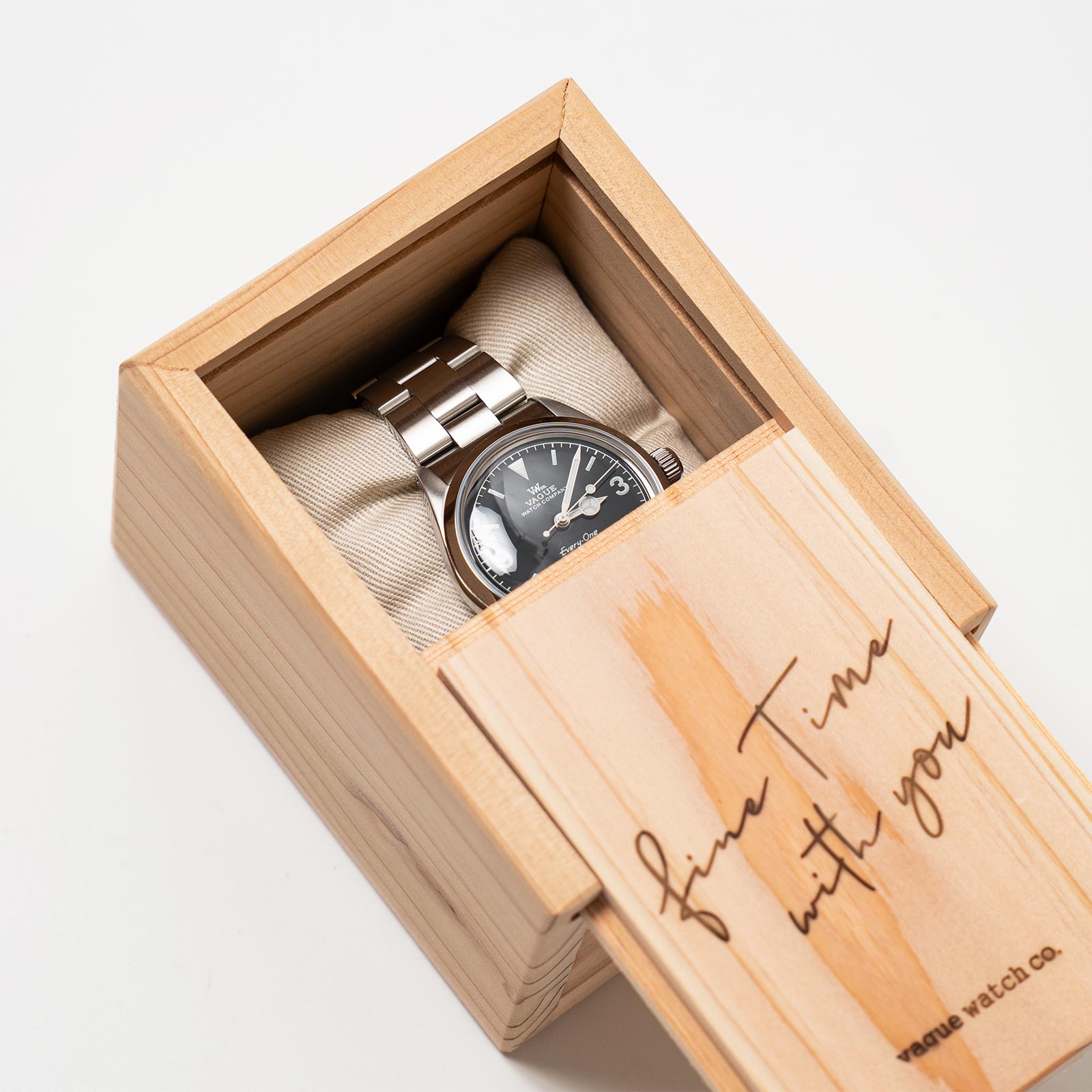 VAGUE WATCH Co.（ヴァーグウォッチカンパニー） ヴァーグウォッチ