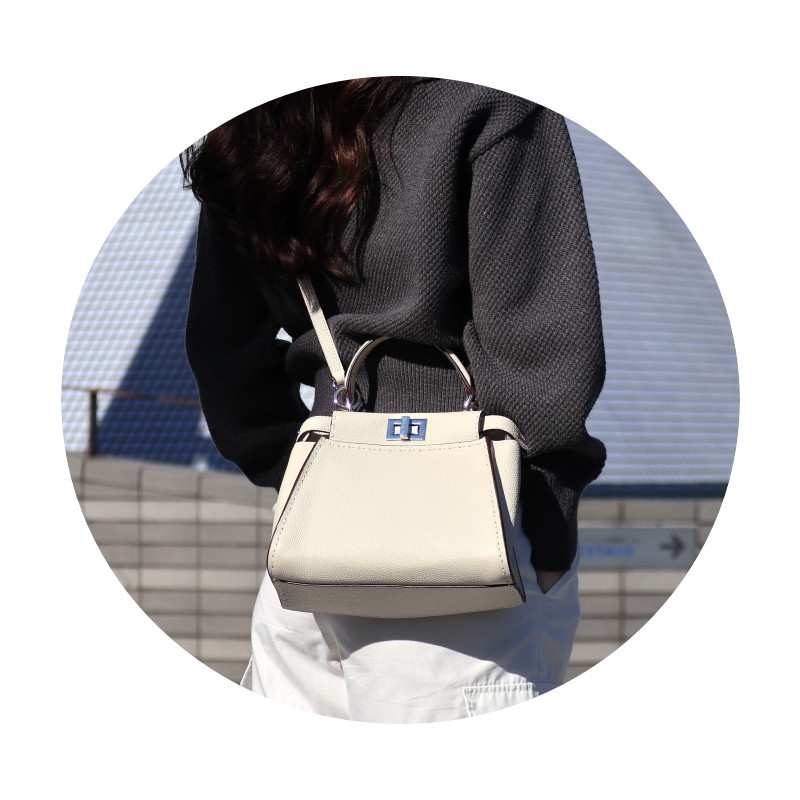 楽天　ジャムウ　本革ハンドバッグ ターンロック　カミラ ピーカブー 楽天市場】【日本製】キューブバッグ MM 【 バッグピロー