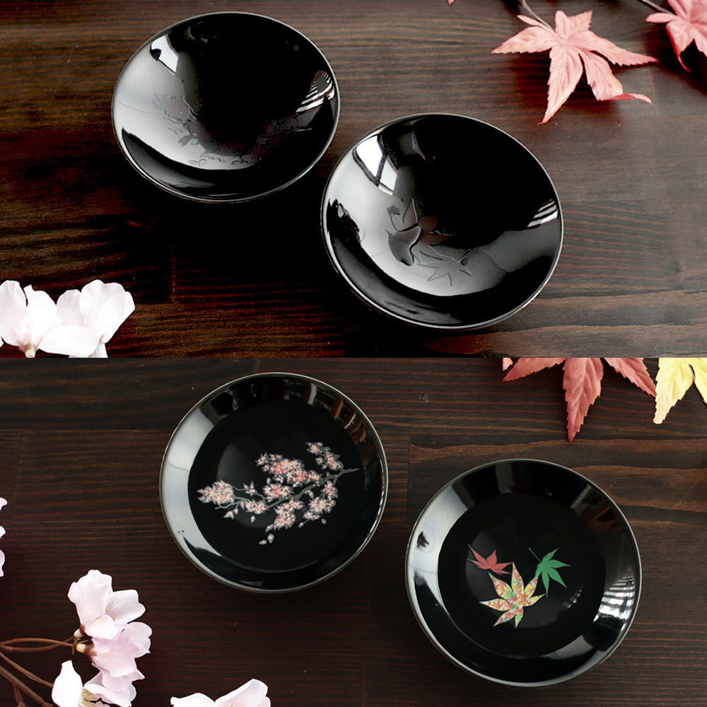 丸モ高木陶器 熱燗の酒を注ぐと桜や紅葉が現れる ペア盃 セット 温感