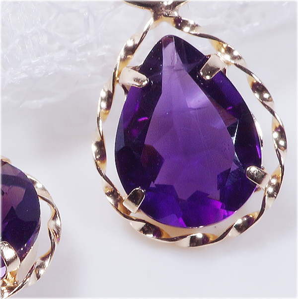 K18 1.6ct アメシスト チャーム ペアシェイプ 18金（ピアス
