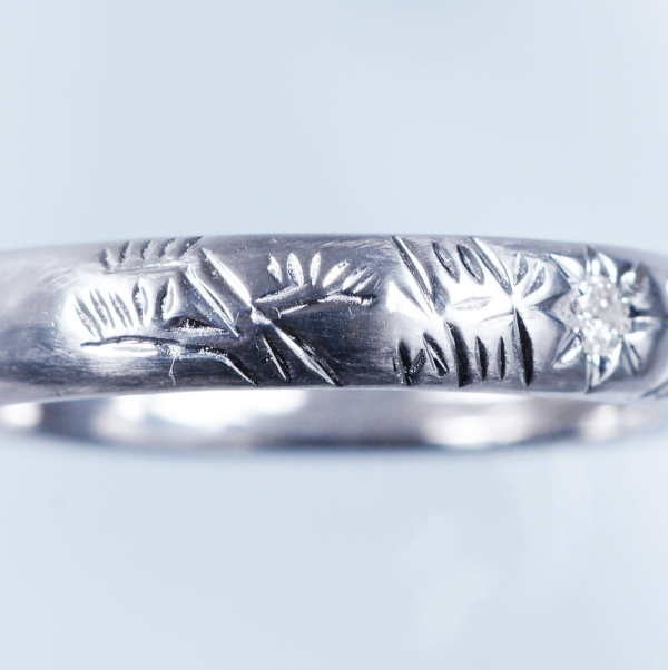 【早い者勝ち】英国 ヴィンテージ 9金 ホワイトゴールド プリンセス リング 松竹梅リング 18金ホワイトゴールド : アイラブジュエリー - 通販