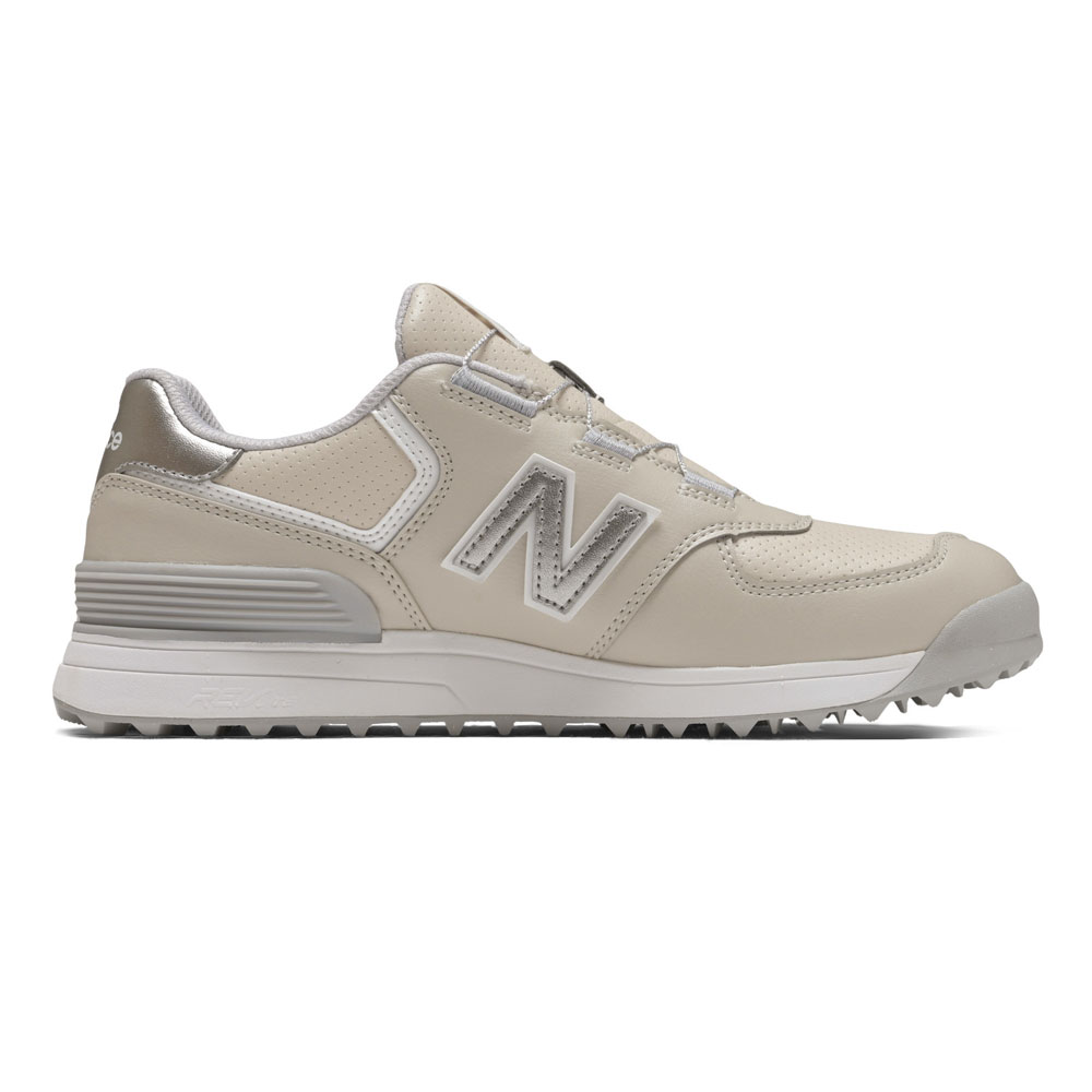 K0592S新品 ニューバランス ゴルフ WGS574 ゴルフシューズ 23cm New Balance P5倍 ニューバランス ゴルフ シューズ ベージュ(B4
