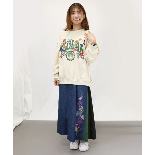 ScoLar（スカラー） トップス スウェット プルオーバー カレッジロゴ