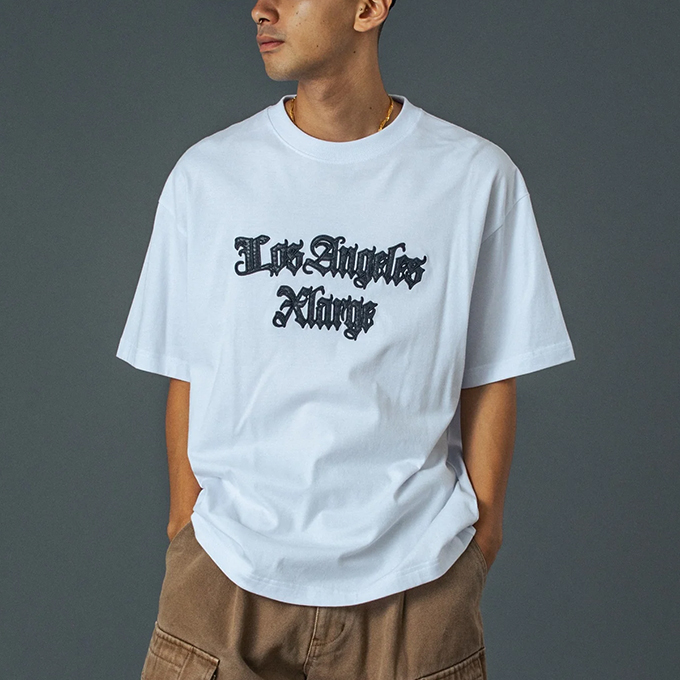 XLARGE（エクストラ ラージ） CROC OLD ENGLISH S/S TEE オールド