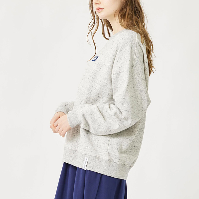 MILKFED. ミルクフェド EMBROIDERED BAR SWEAT TOP MILKFED. エンブロイダリー バーロゴ スウェット 103233012008 / 2023AW ※ MILKFED. ミルクフェド EMBROIDERED BAR SWEAT TOP エンブロイ