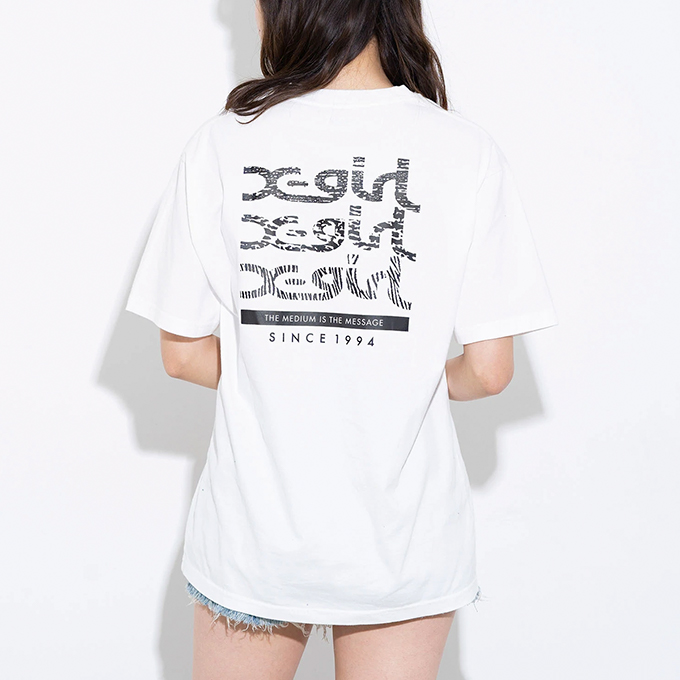 X-girl エックスガール 】 GEOMETRIC MILLS LOGO S/S TEE ジオ