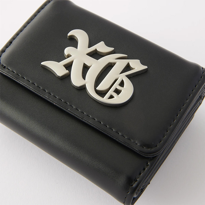X-girl（エックスガール） OLD ENGLISH LOGO BUCKLE FAUX LEATHER MINI