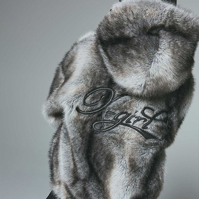 X-girl（エックスガール） LOGO PATCHED FAUX FUR HOODED JACKET ロゴ