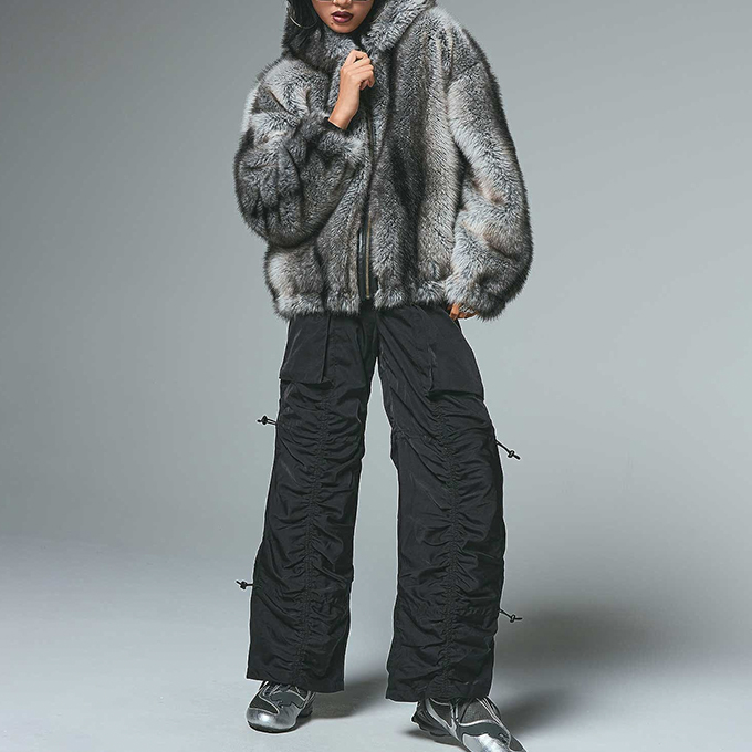 X-girl（エックスガール） LOGO PATCHED FAUX FUR HOODED JACKET ロゴ