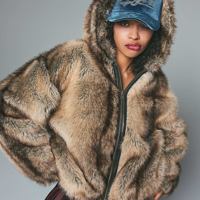 X-girl（エックスガール） LOGO PATCHED FAUX FUR HOODED JACKET ロゴ