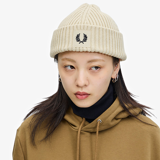 FRED PERRY フレッドペリー Patch Brand Chunky Rib Beanie チャンキー