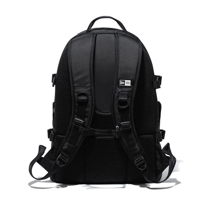 NEW ERA（ニューエラ） CARRIER PACK 35L キャリアパック 145213