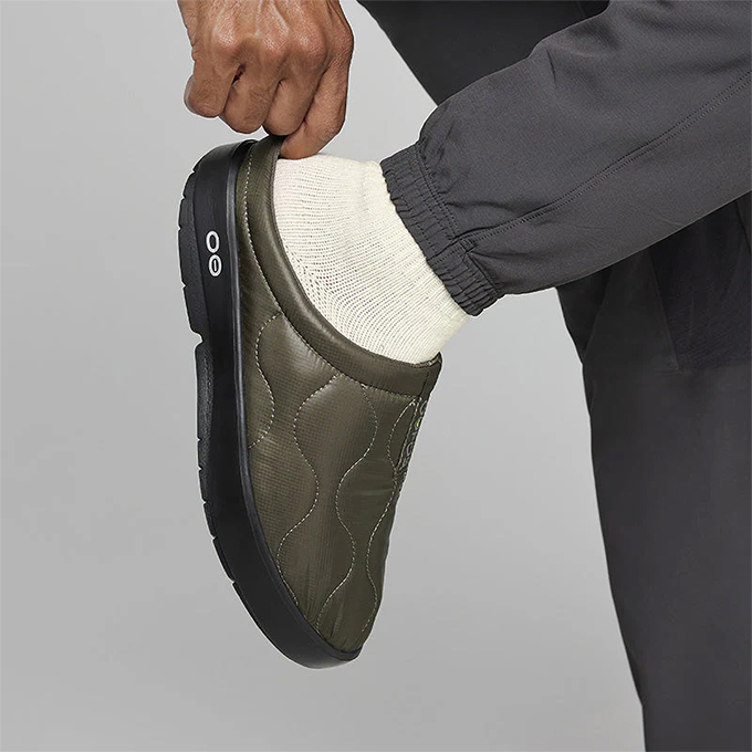OOFOS（ウーフォス） Men's OOcoozie Thermo Mule ウークージー サーモ