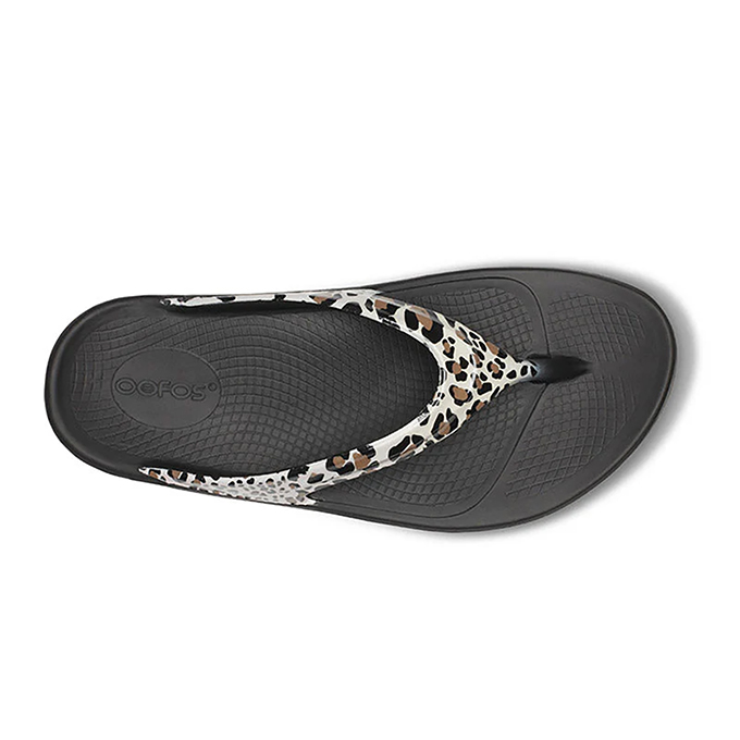 OOFOS（ウーフォス） Women's OOlala Limited - Leopard ウーララ