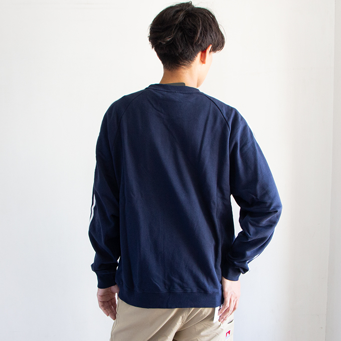 umbro（アンブロ） 【SALE!!】 袖ライン クルーネック スウェット