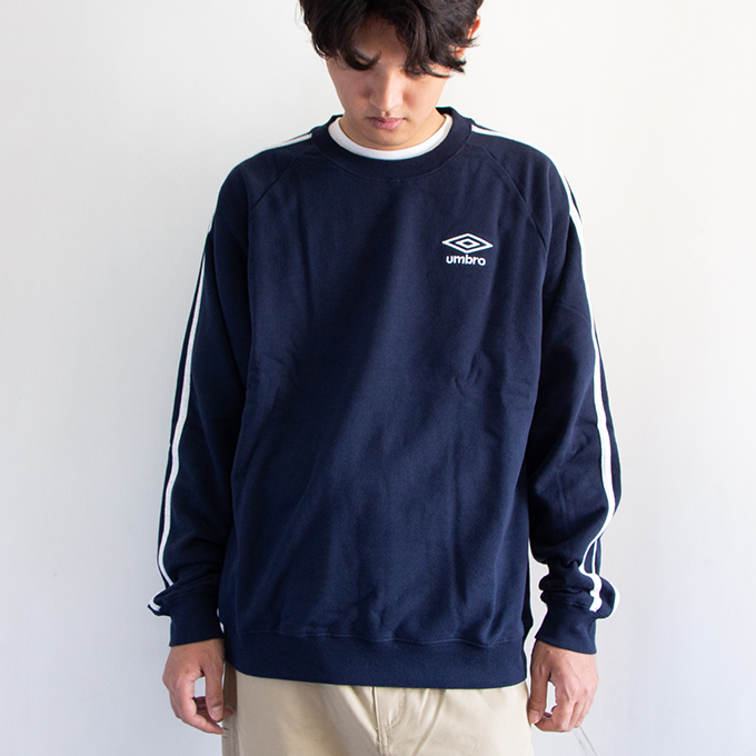 umbro（アンブロ） 【SALE!!】 袖ライン クルーネック スウェット