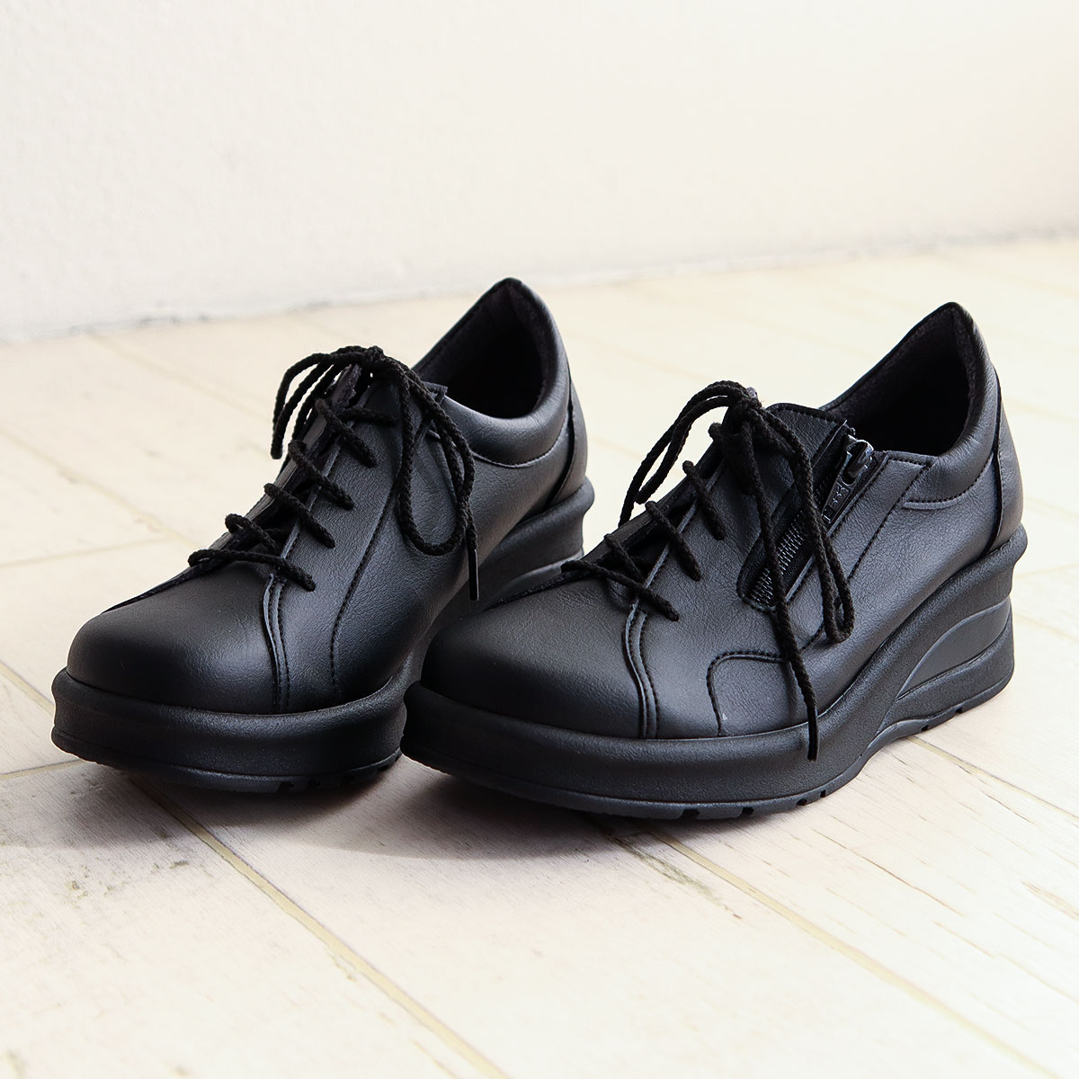 CINZIS ARRIAブラックウェッジソールシューズ AZALEA WANG CINZIA BLACK CROC BUCKLE WEDGE BOOT – AKIRA