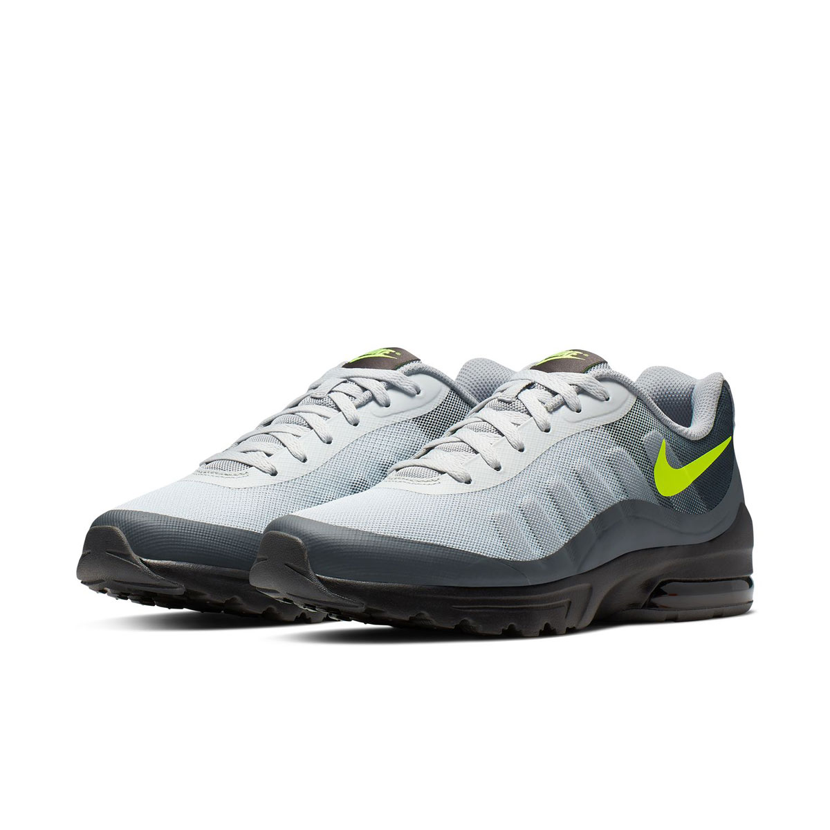 �i�C�L �G�A �}�b�N�X �C���r�K�[ �X�j�[�J�[ �����Y �G�A�[�N�b�V���� NIKE AIR MAX INVIGOR MEN 749680 004 �C �V���[�Y �� �u���b�N ����