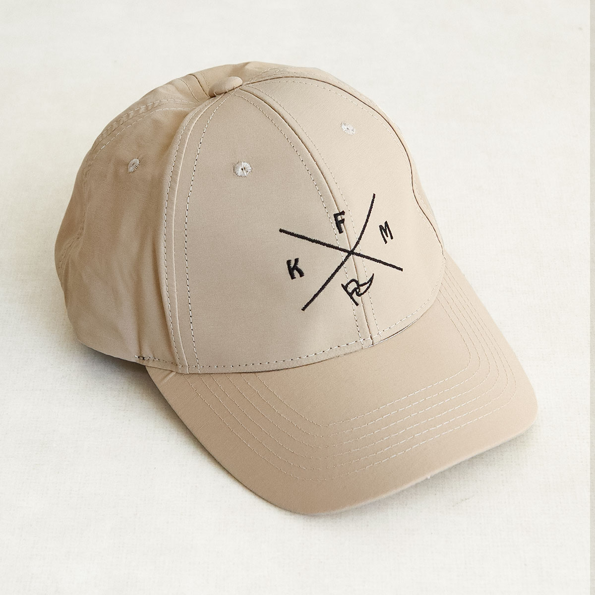 クリフメイヤー 帽子 ローキャップ 撥水 吸汗速乾 薄手 キャップ UV対策 春 刺繍 ロゴ CAP ロークラウンキャップ アウトドア ds1728 爆買 | KRIFF MAYER | 01