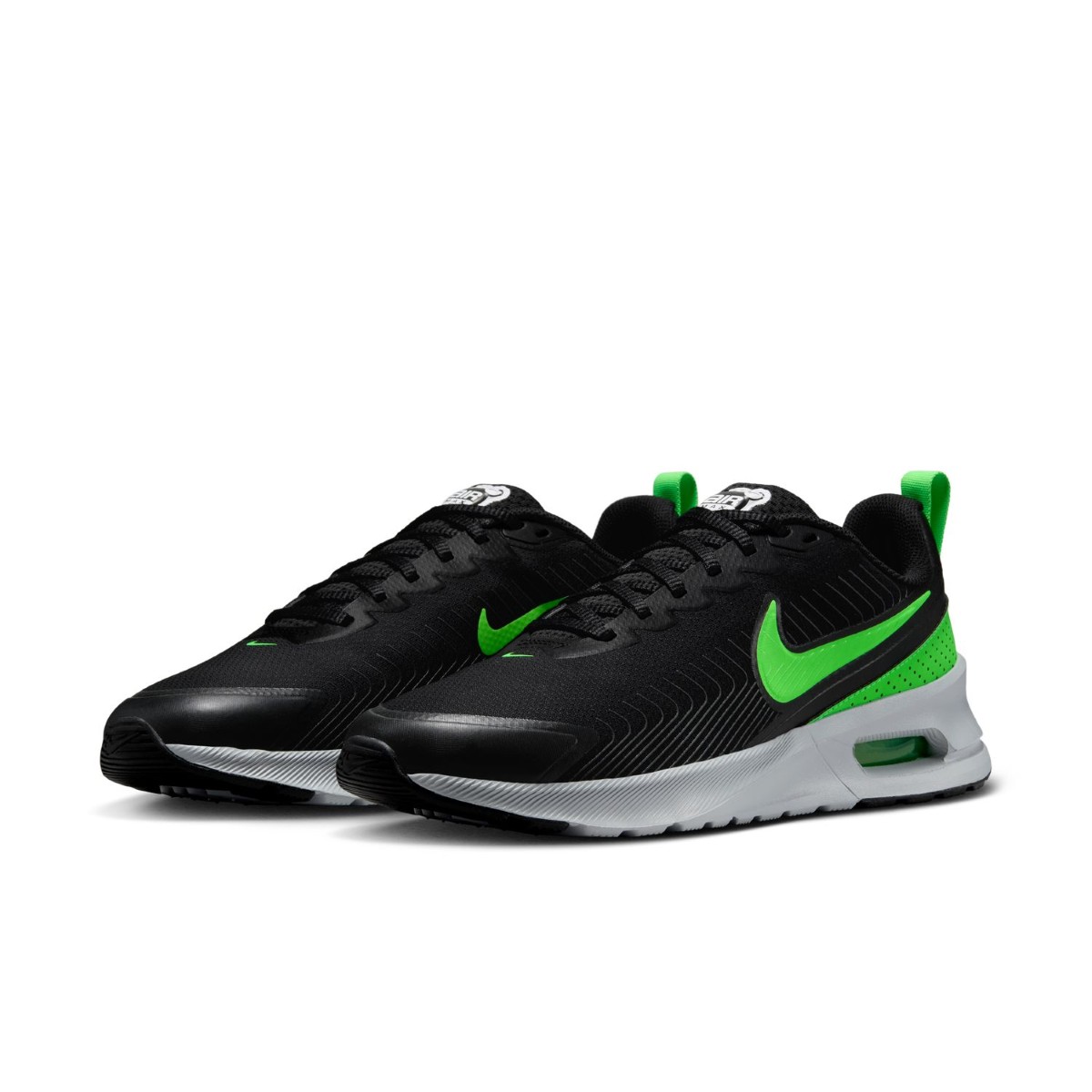 �i�C�L �G�A�}�b�N�X �j���A�N�V�X �X�j�[�J�[ �����Y ���[�h �����j���O�V���[�Y NIKE AIR MAX NUAXIS HV5754 010 �C �V���[�Y �� �u���b�N