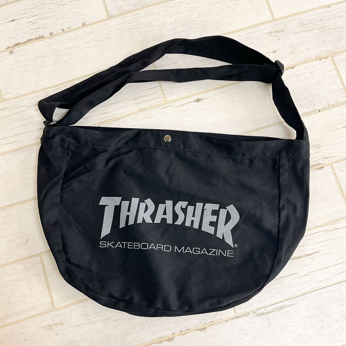 ショルダーバッグ ブランド ロゴ プリント ニュースペーパーバッグ 斜めがけ キャンバス かばん 鞄 大きいサイズ アメカジ スラッシャー r1926 爆買 | THRASHER | 02
