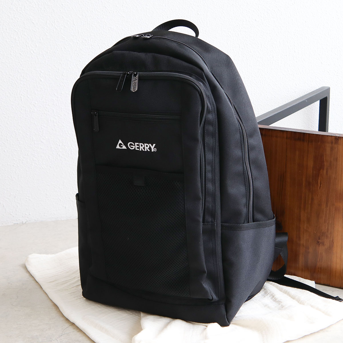 ジェリー リュックサック メンズ レディース おしゃれ PC 撥水 軽量  シンプル カジュアル アウトドア 黒 ブラック gerry  r2180 爆買 | GERRY | 01