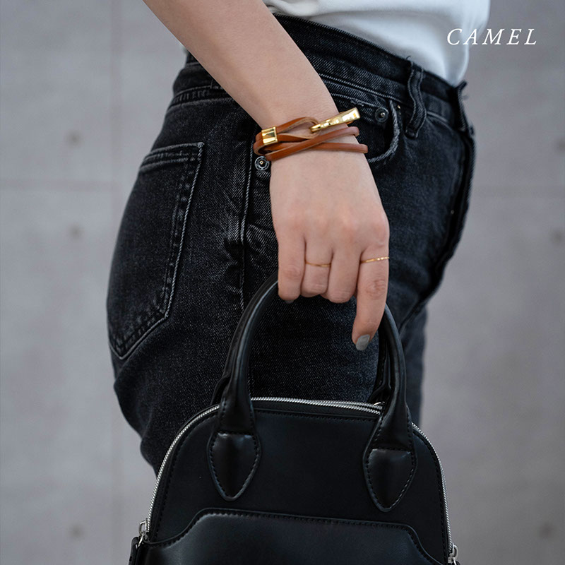 手元に輝きを添える♡大人リュクス【CHANEL】バングル 手元に、ひとさじのラグジュアリー】CHANEL バングル
