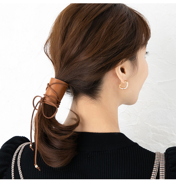 ヘアアクセ ヘアアクセサリー ヘアアレンジ 大人っぽい シンプル おしゃれ スクエア レザー 合皮 巻き付け 紐 :f-mkk-9580:Jewel  Vox ジュエルボックス - 通販 - Yahoo!ショッピング