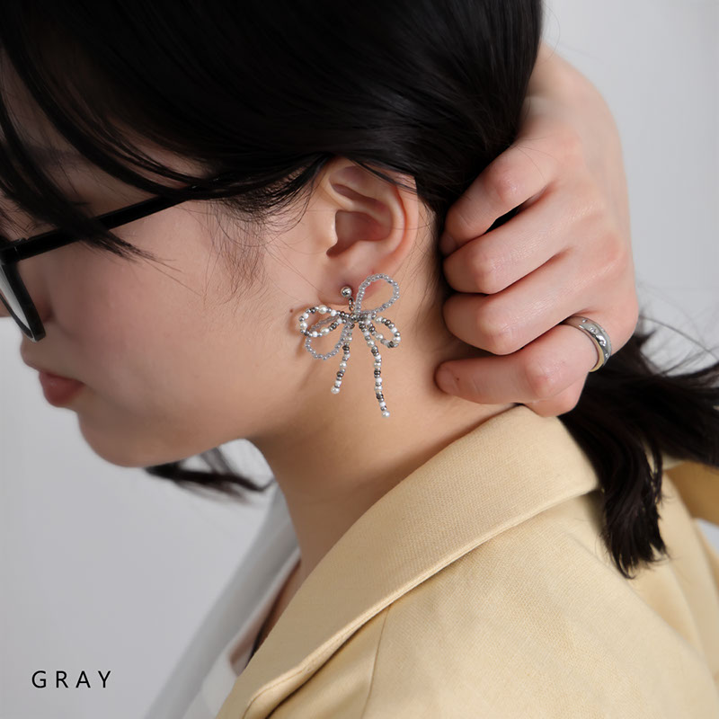 アガット　ピアス　2025.07購入　未使用品　揺れる　記念バック　リボンおまけ アガット ピアス 2025.07購入 未使用品 揺れる 記念バック リボン