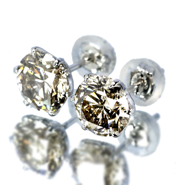 PT天然ダイヤモンドピアス 計1．3ct UP 鑑定書付き